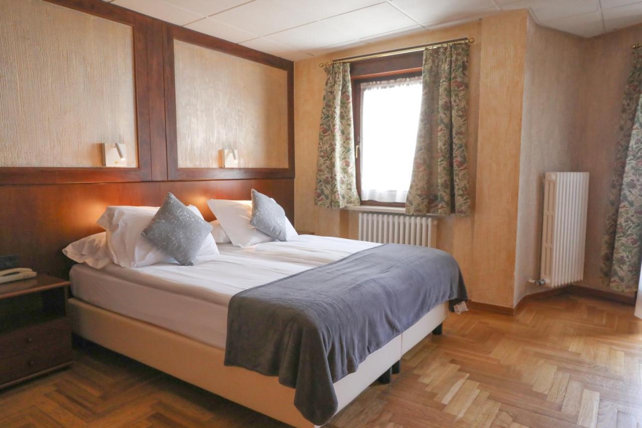 Hotel Sporting Breuil-Cervinia Exteriör bild