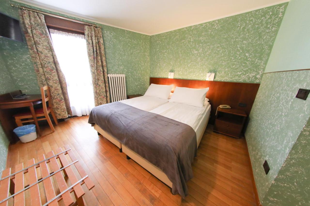Hotel Sporting Breuil-Cervinia Exteriör bild
