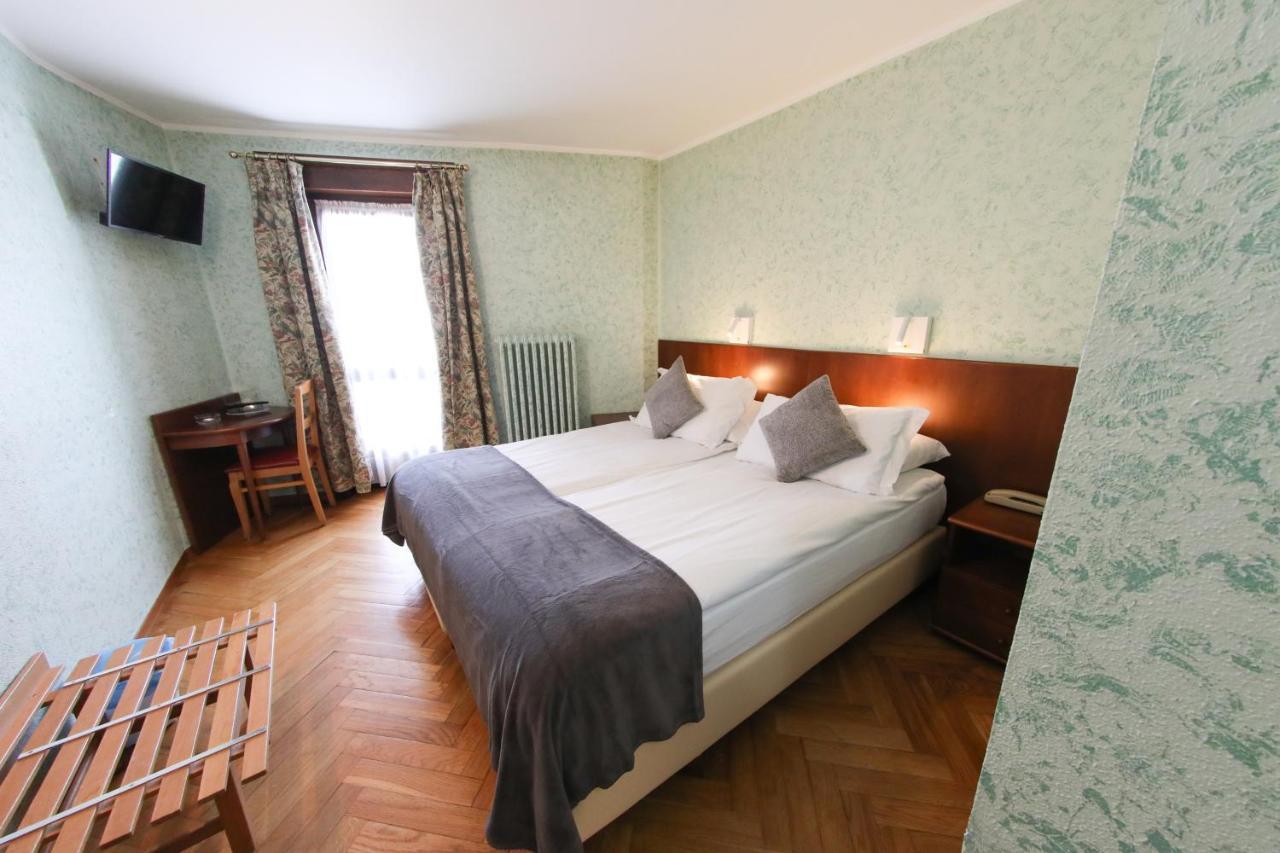 Hotel Sporting Breuil-Cervinia Exteriör bild