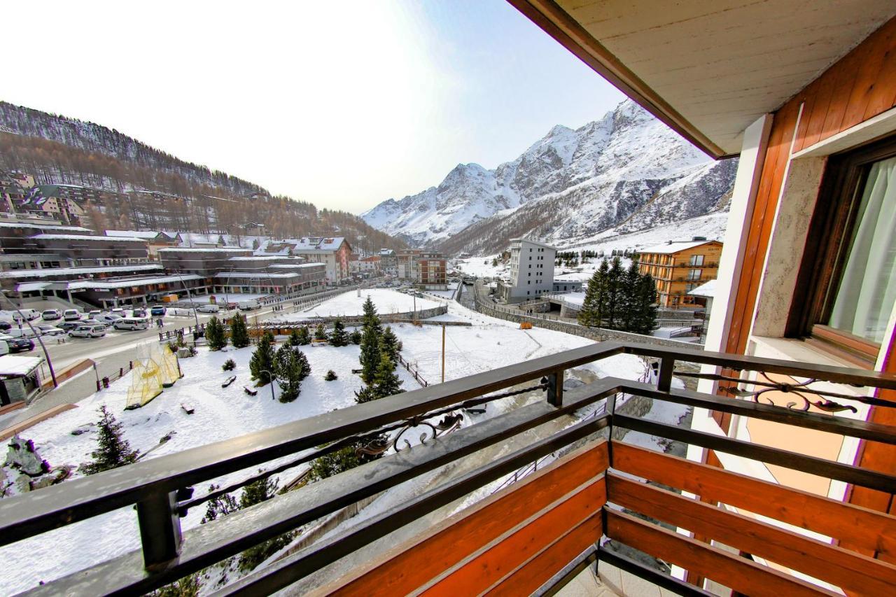 Hotel Sporting Breuil-Cervinia Exteriör bild