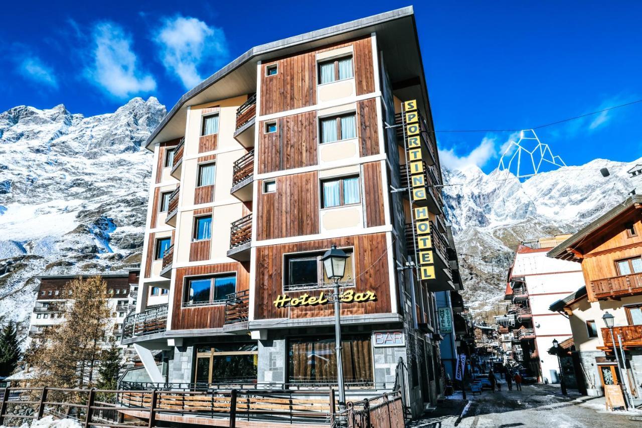Hotel Sporting Breuil-Cervinia Exteriör bild