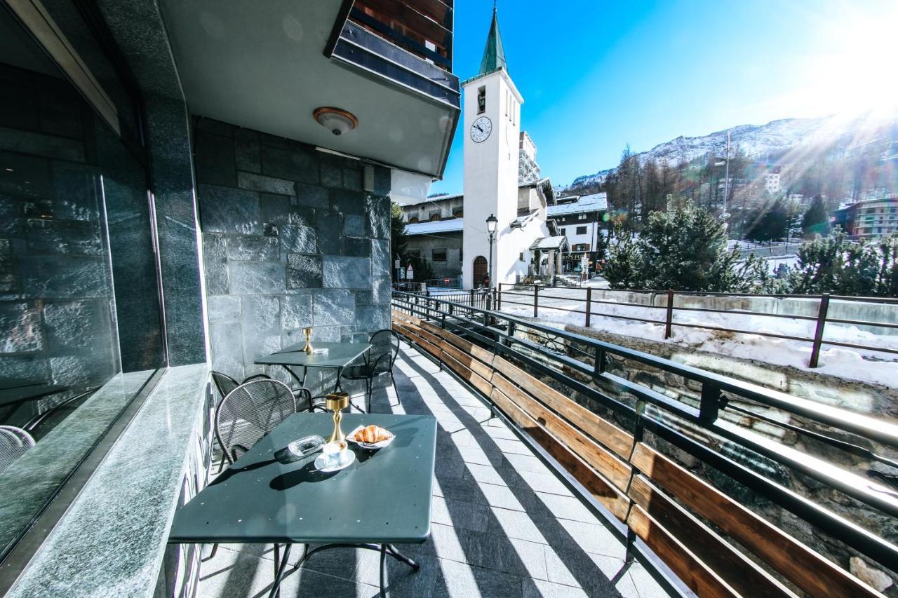 Hotel Sporting Breuil-Cervinia Exteriör bild